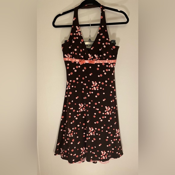 Brown dress with light and dark pink polka dots. Size M. - Picture 2 of 4